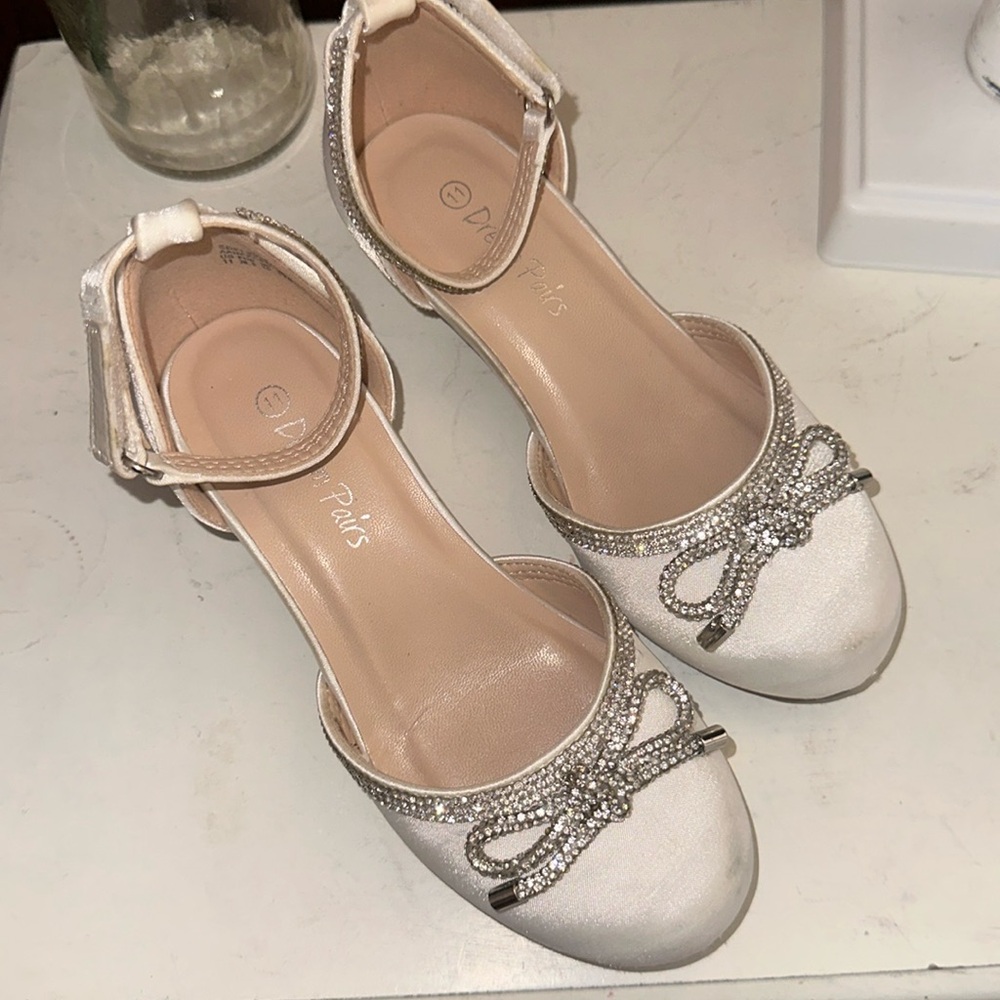 Dream Pairs Size 11